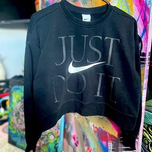 NIKE Crop Pullover